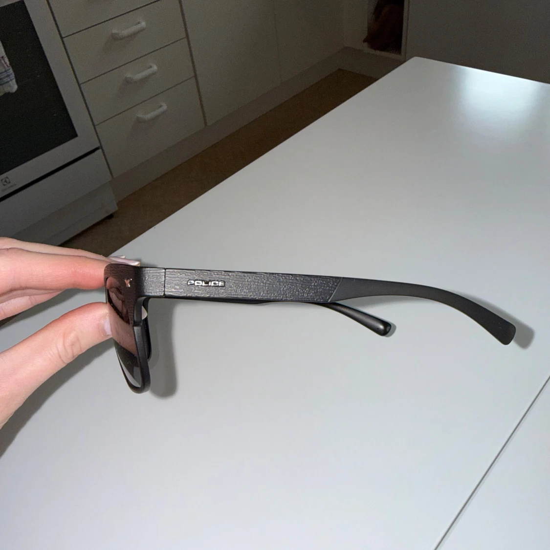 Svarta solglasögon från Police - 3