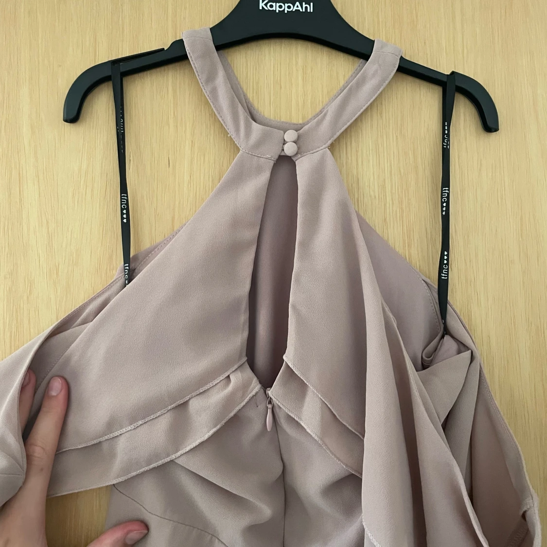 Ljuslila långklänning från  - 3