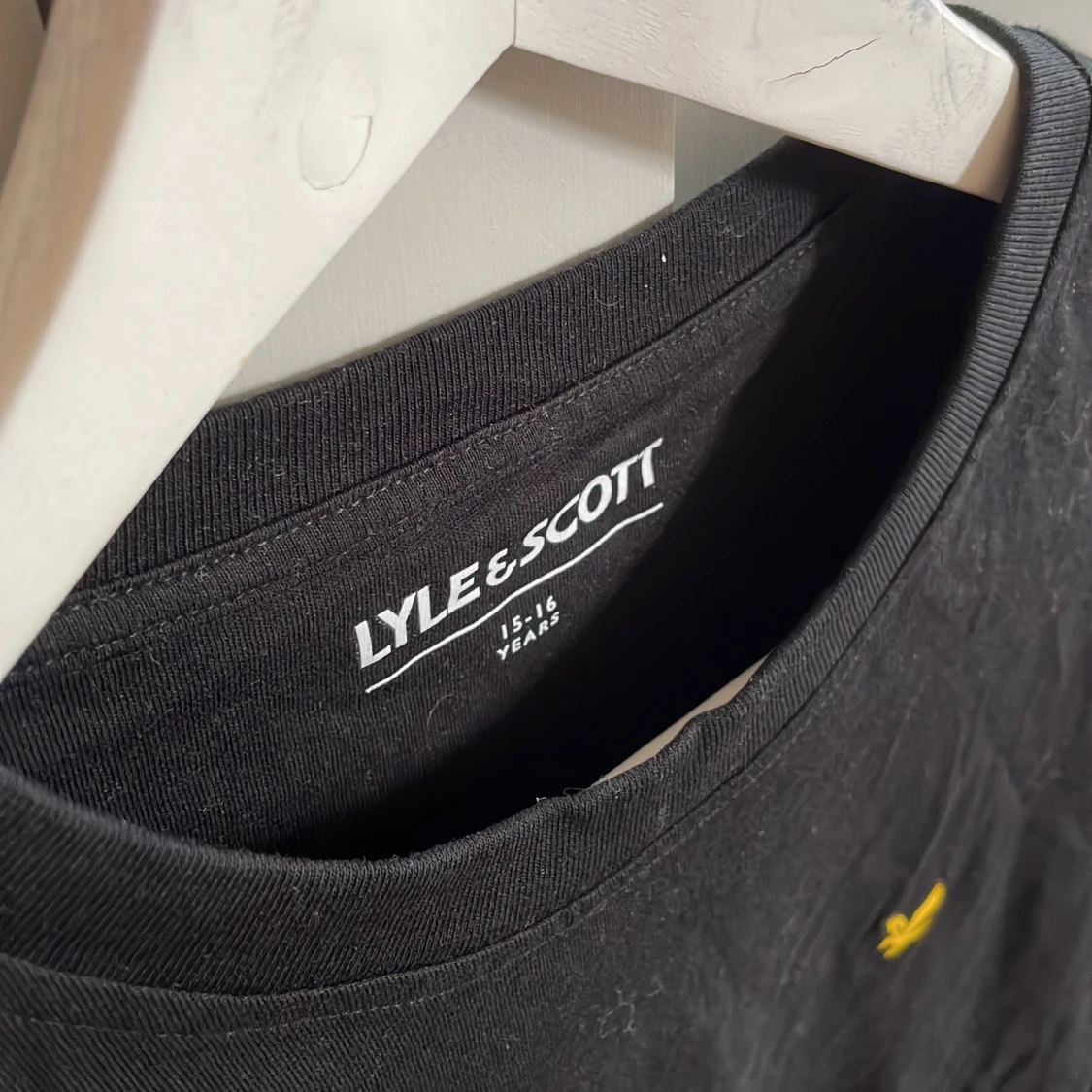 Svart långärmad tröja från Lyle & Scott - 2