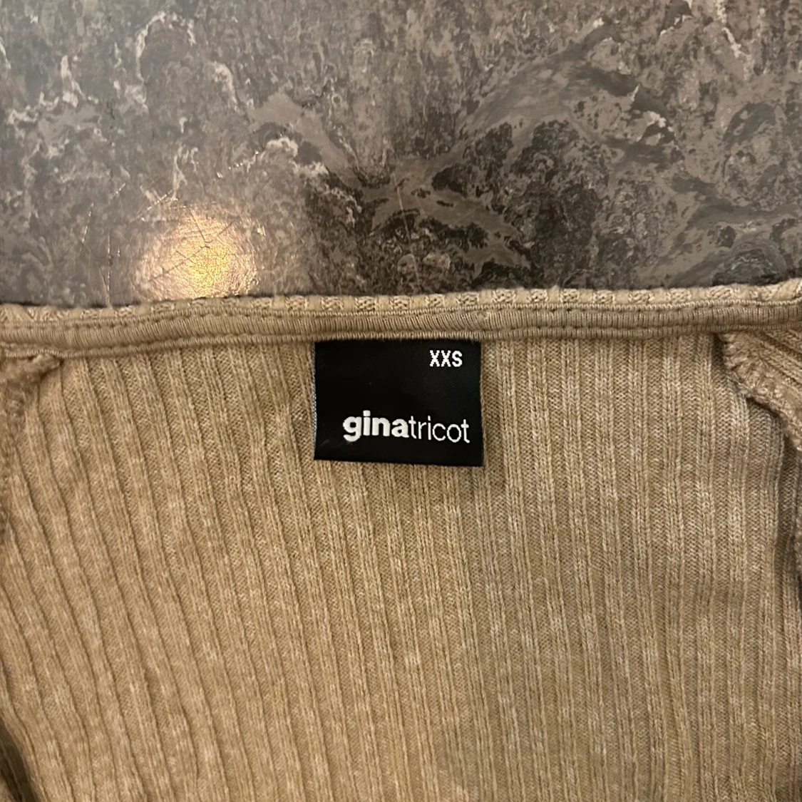 Beige Ginatricot långärmad topp - 2