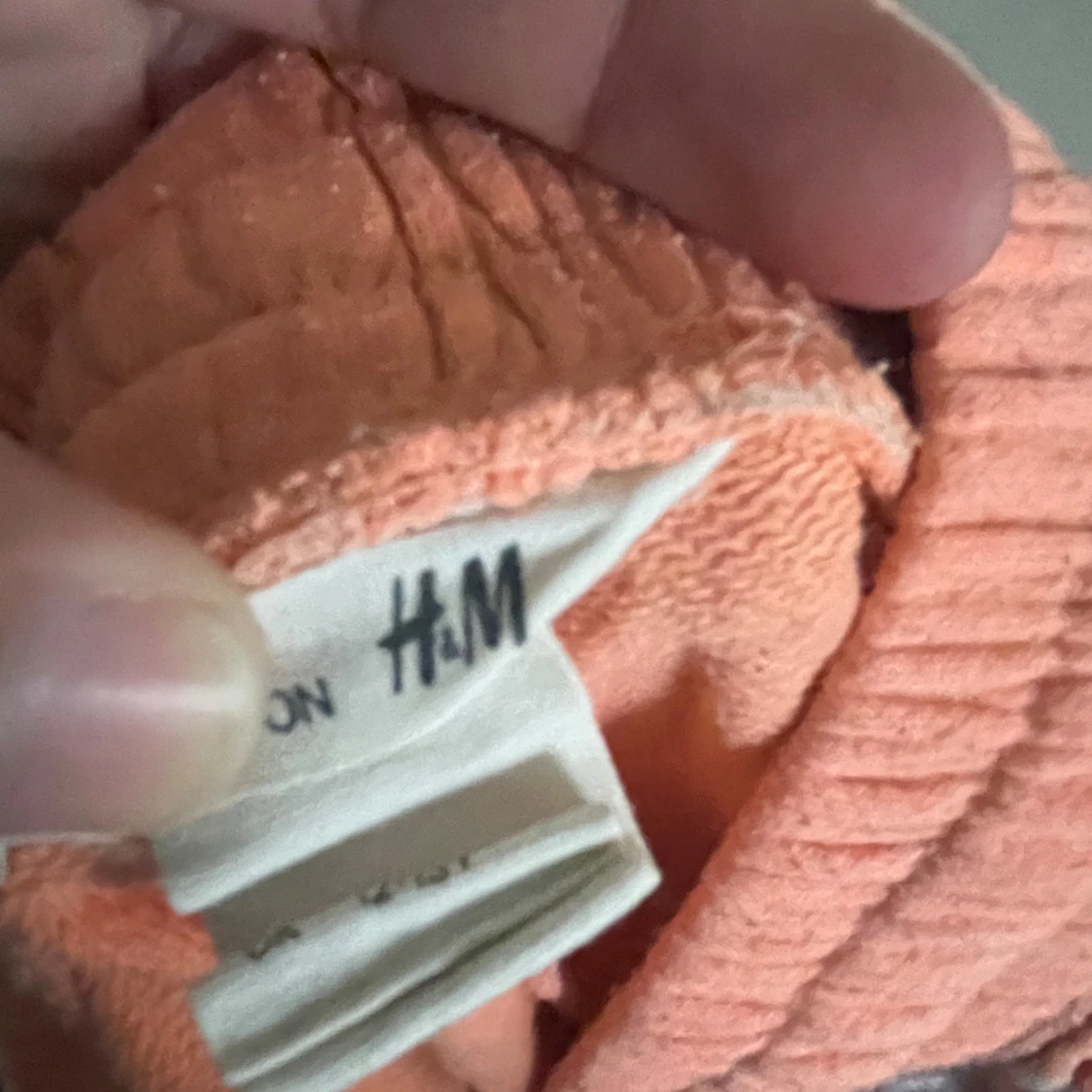 Persikofärgade shorts från H&M - 2