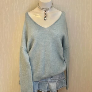  v-ringad alpacka ull mix stickad tröja -  v-ringad alpacka ull mix stickad tröja