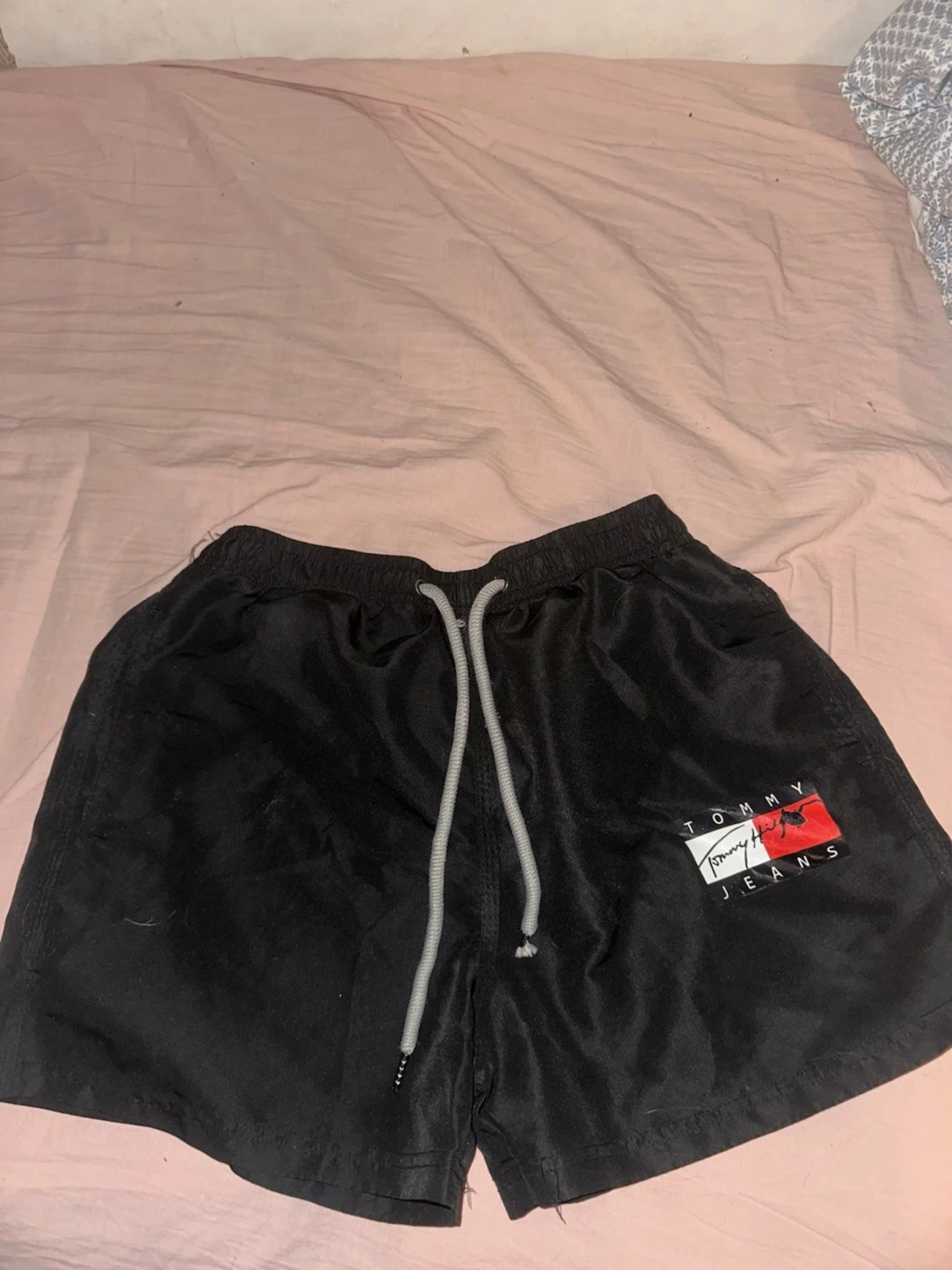 Svarta Tommy Jeans shorts med snörning