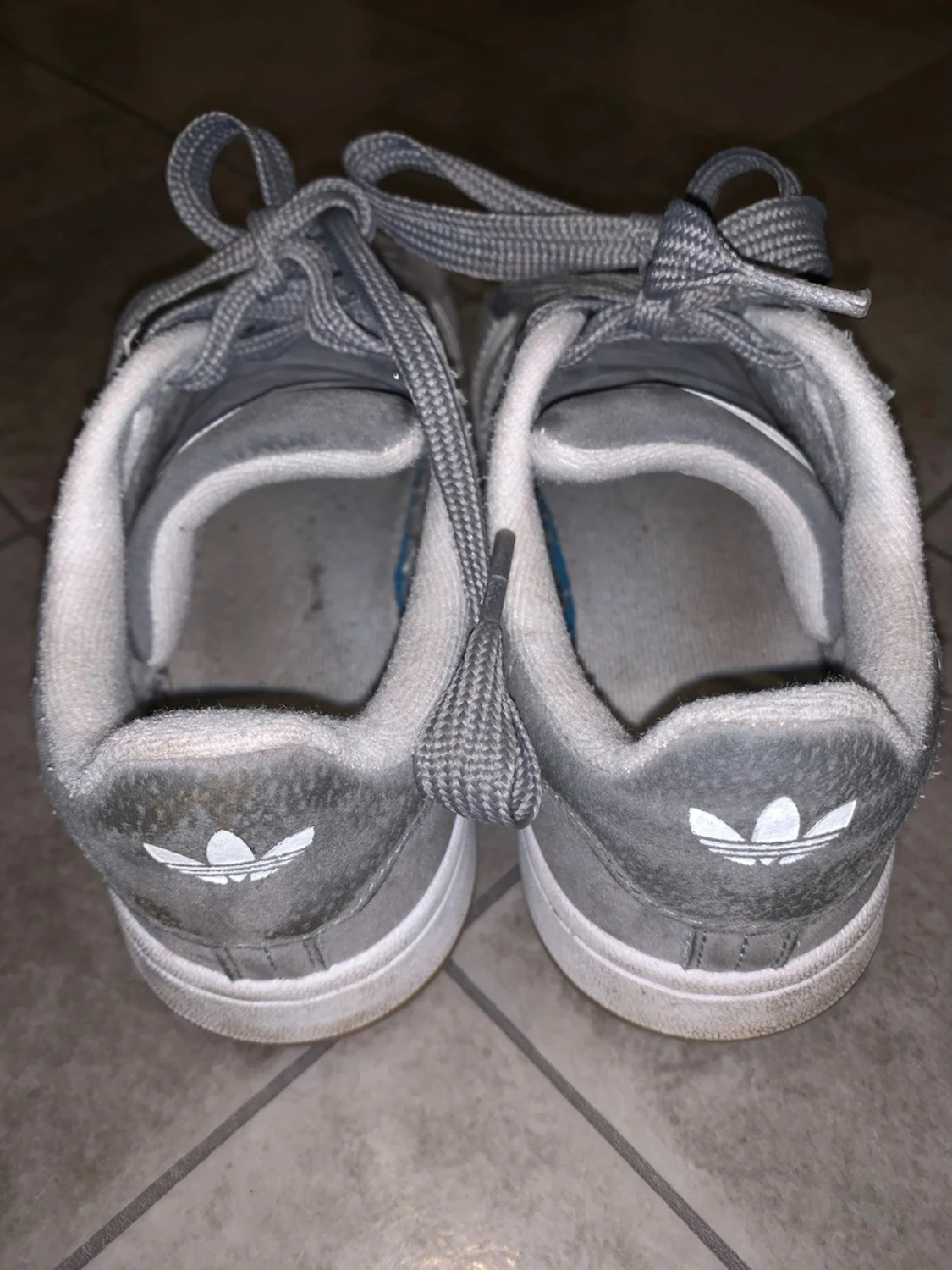 Grås Adidas Campus sneakers mocka - 2