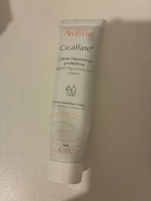 Avene cicalfate - Använt endast ett par gånger och den är ny. 
