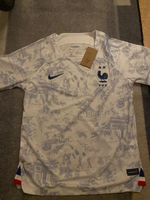 Fotbolls tröja  - Frankrike fotbolls tröja oanvänd ÄKTA