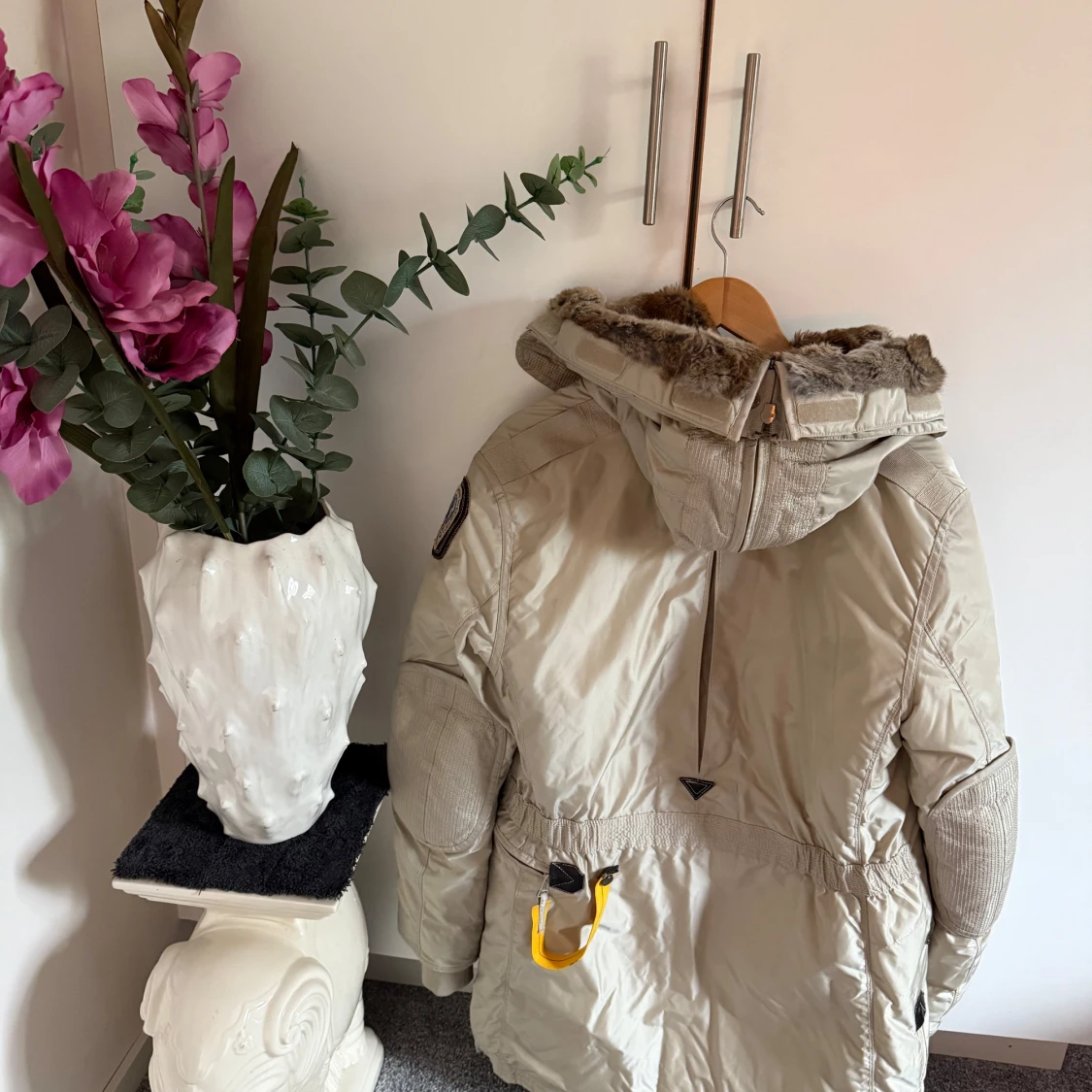 Beige Parajumpers parkas - 3