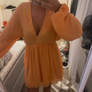 Nakd klänning orange - Orange klänning från Nakd