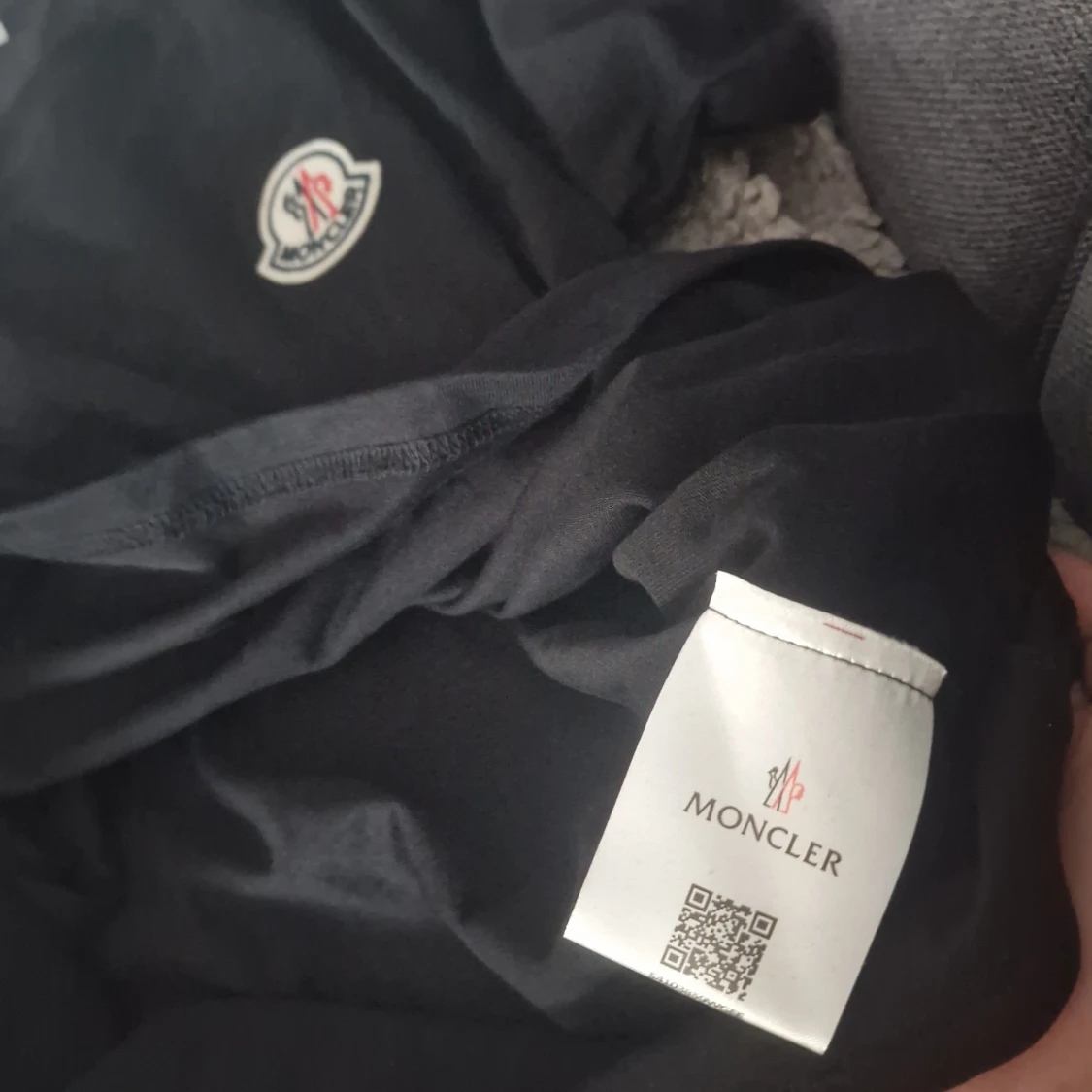 Svart Moncler t-shirt med logga - 4