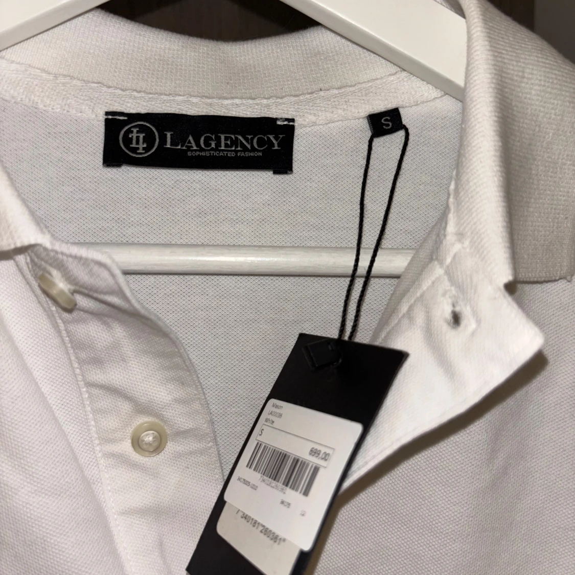 Vit piké från Lagency - 2