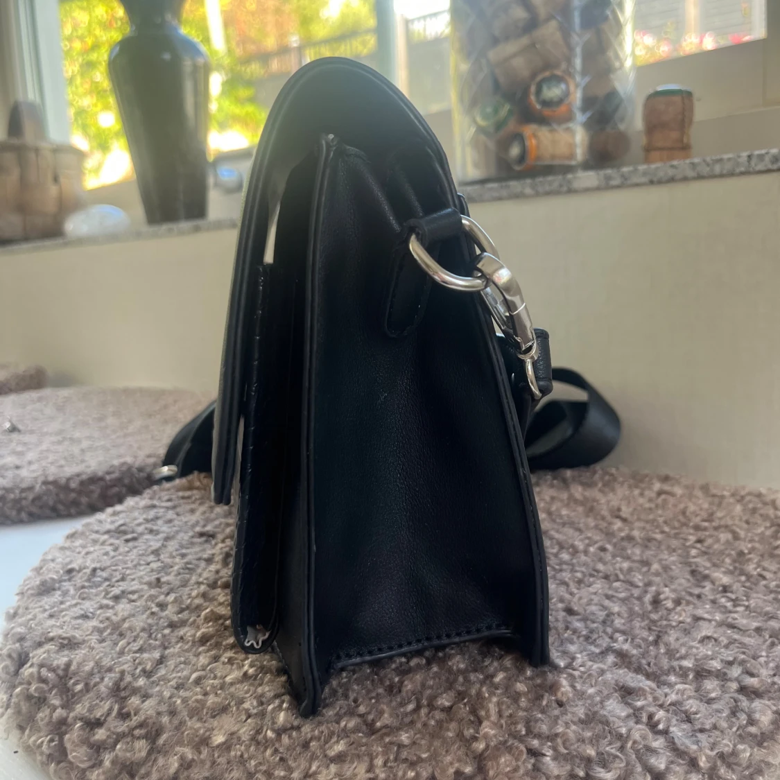 Svart axelväska från Art Street London - 2