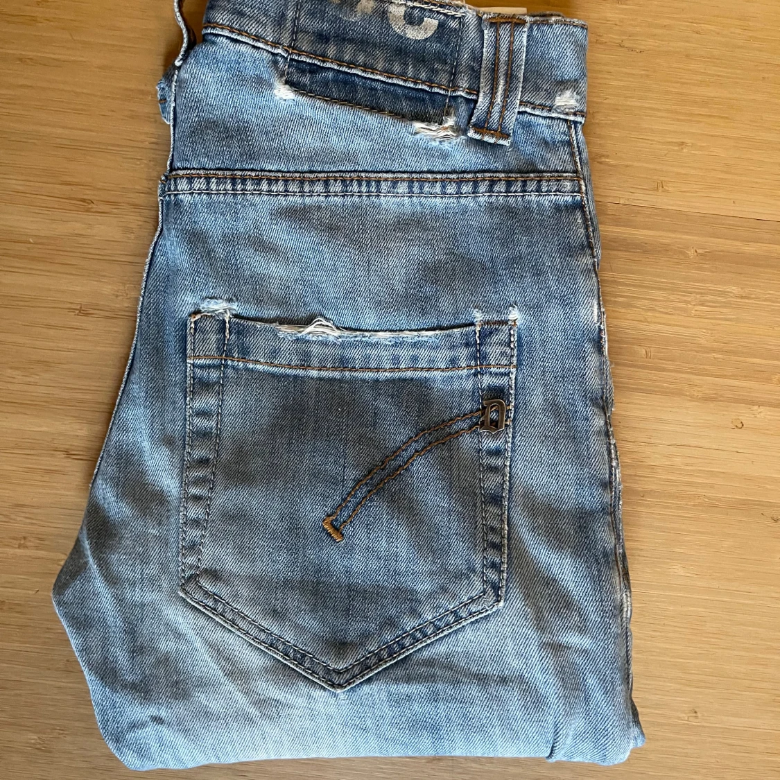 Blå jeans från Dondup
