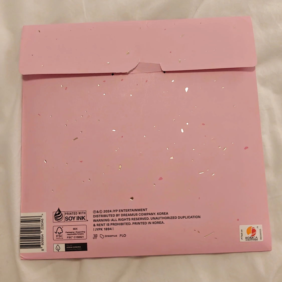 ITZY "Gold" Special Edition Album - 3