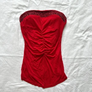 Tubtopp - Helt ny röd Tubtopp 