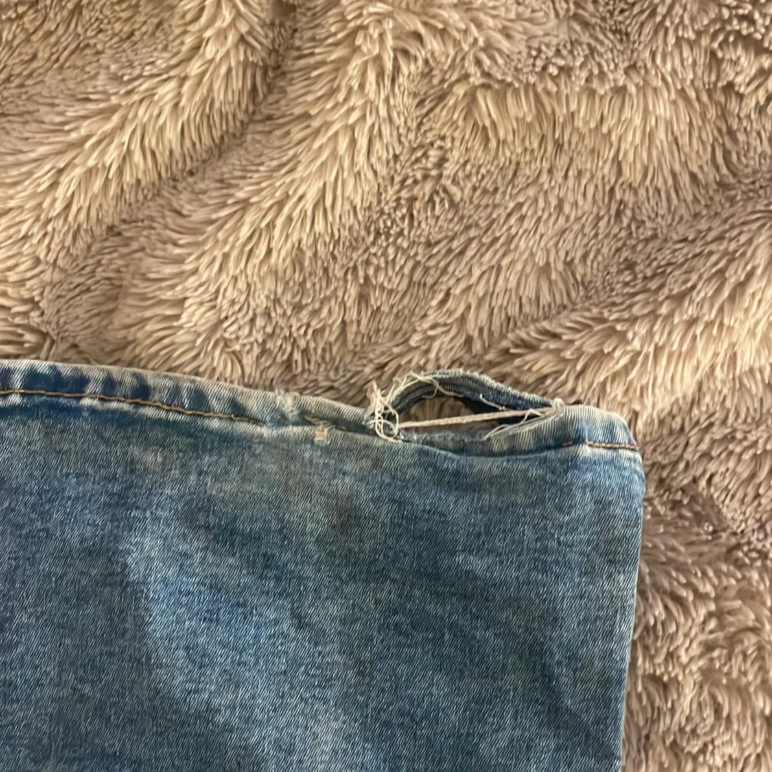 Blå bootcut jeans från Lindex - 3