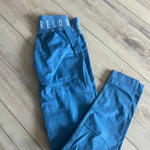 Seamless tights Relode - Seamless tight från Relode i storlek XS, färgen: blå. Använd 2-3 gånger