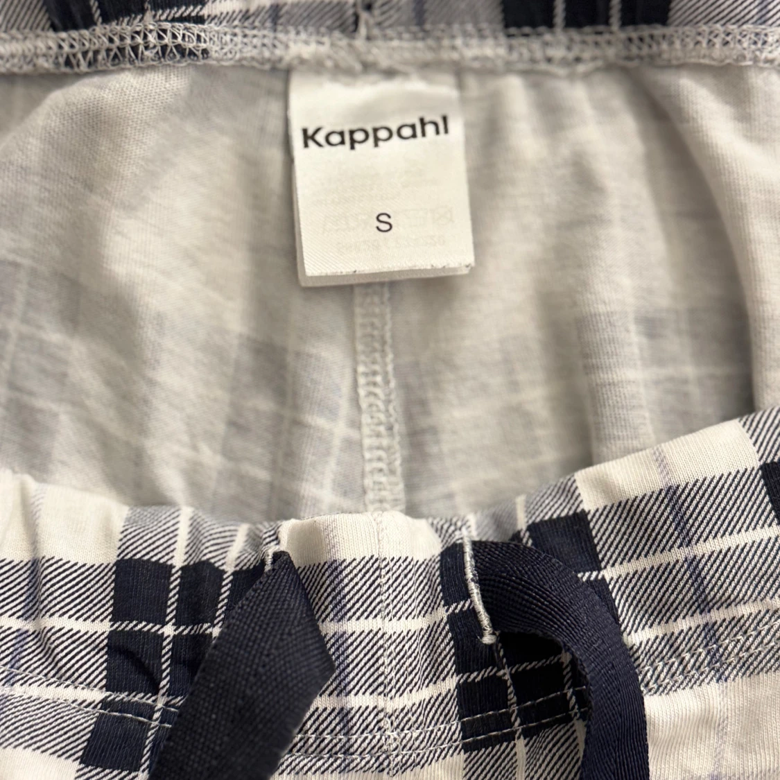 Rutig mjukisbyxa från Kappahl S - 1