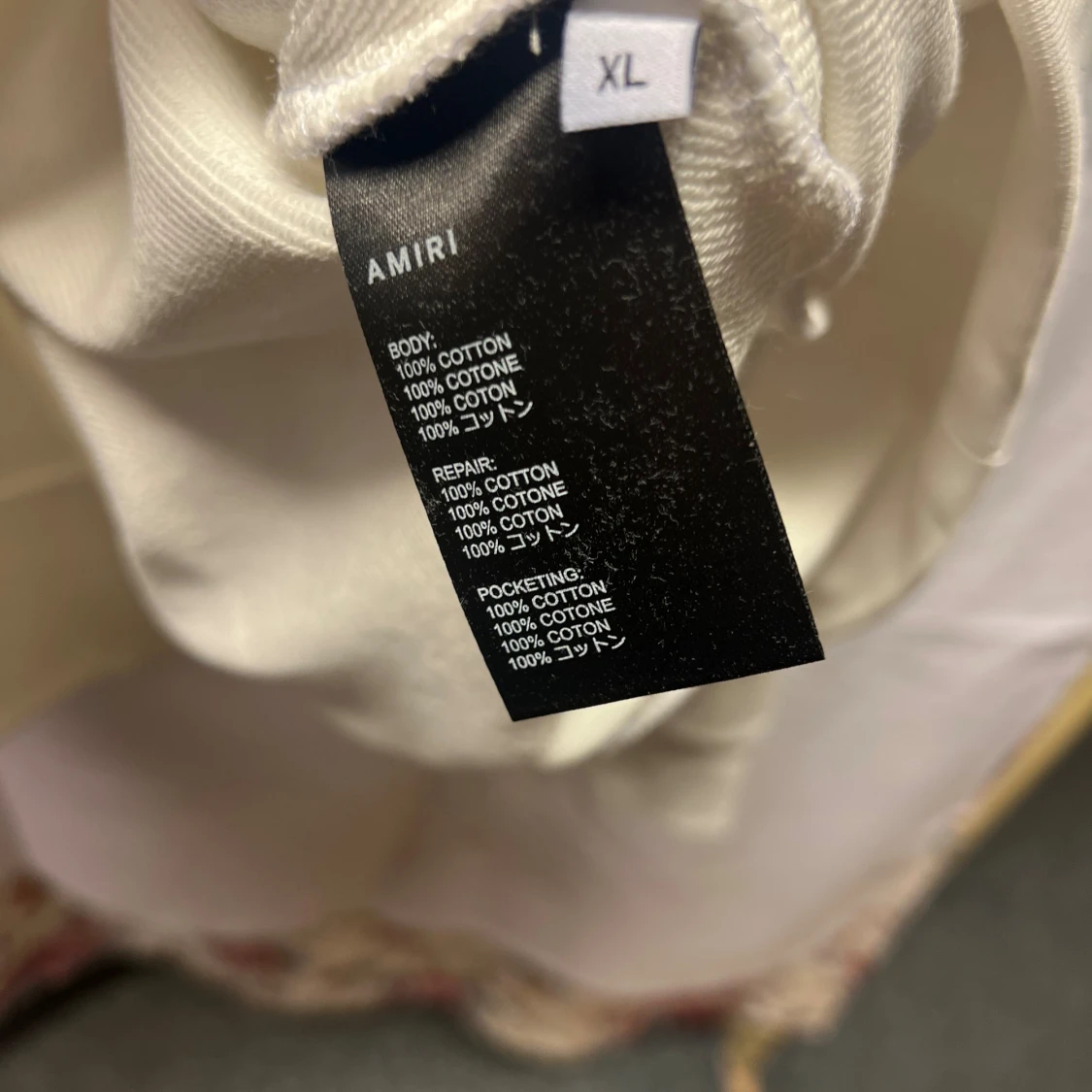 Vit hoodie från Amiri med tryck - 2