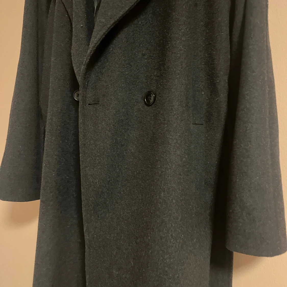 Svart/grå ullkappa från BikBok, stl S - 2