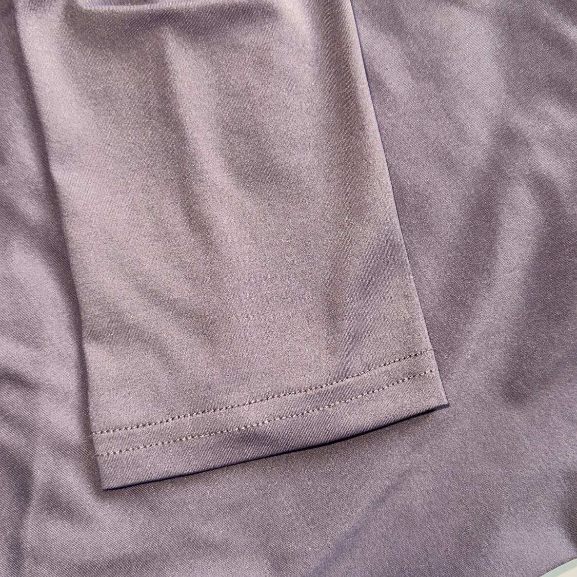 Mörklila långärmad croppad topp - 4