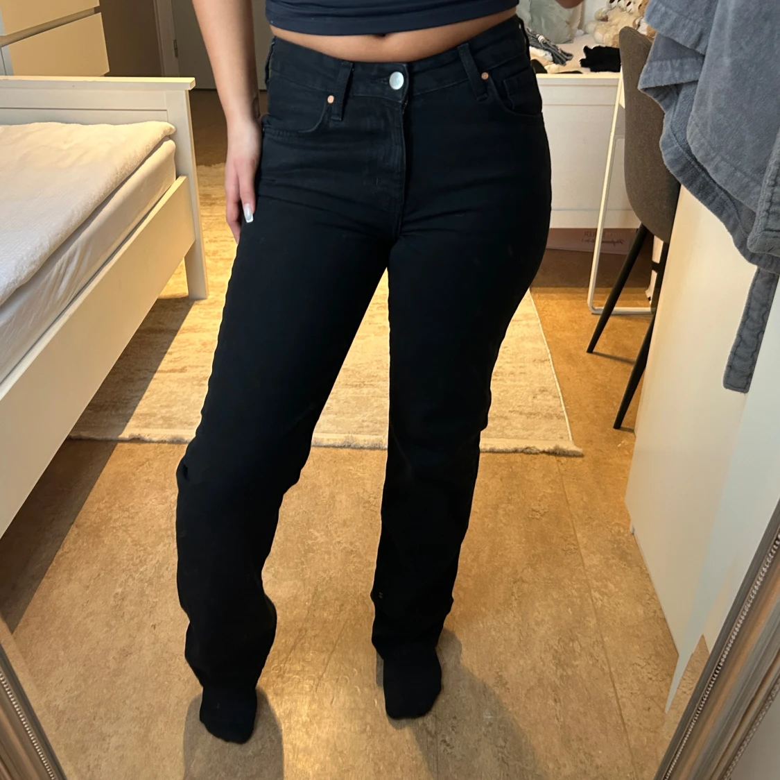 Svarta wide jeans midwaist - 1