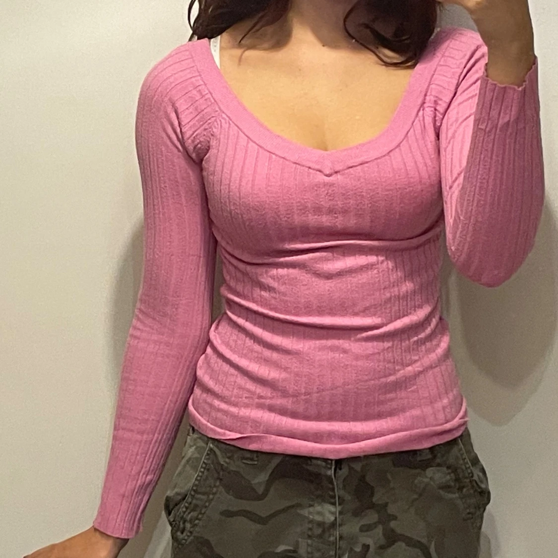 Rosa ribbad långärmad tröja - 1