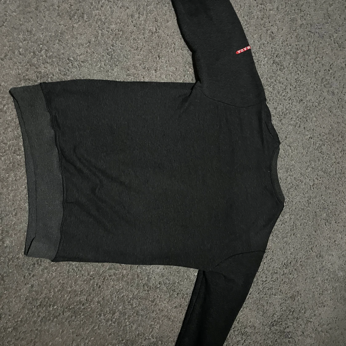 Mörkgrå sweatshirt från Prada - 1