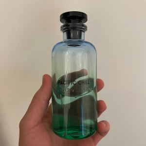 Louis Vuitton Pacific Chill 30ml sample - Säljer 30ml dekant/sample av denna grymma doft. Frakt kan lösas privat för en billigare peng. Kvitto finns