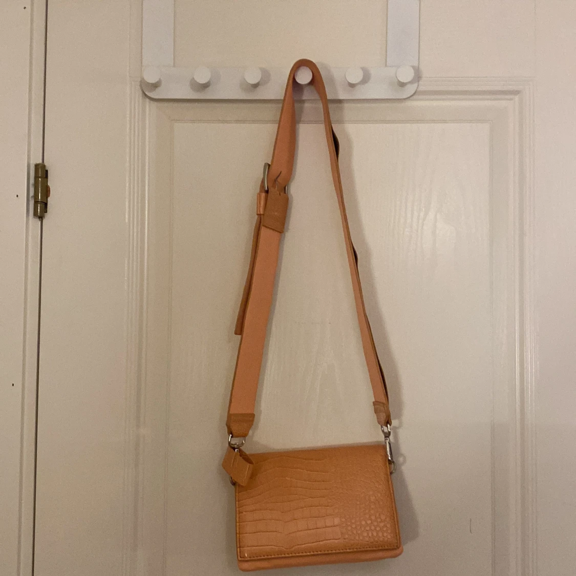 Orange axelväska  - 1