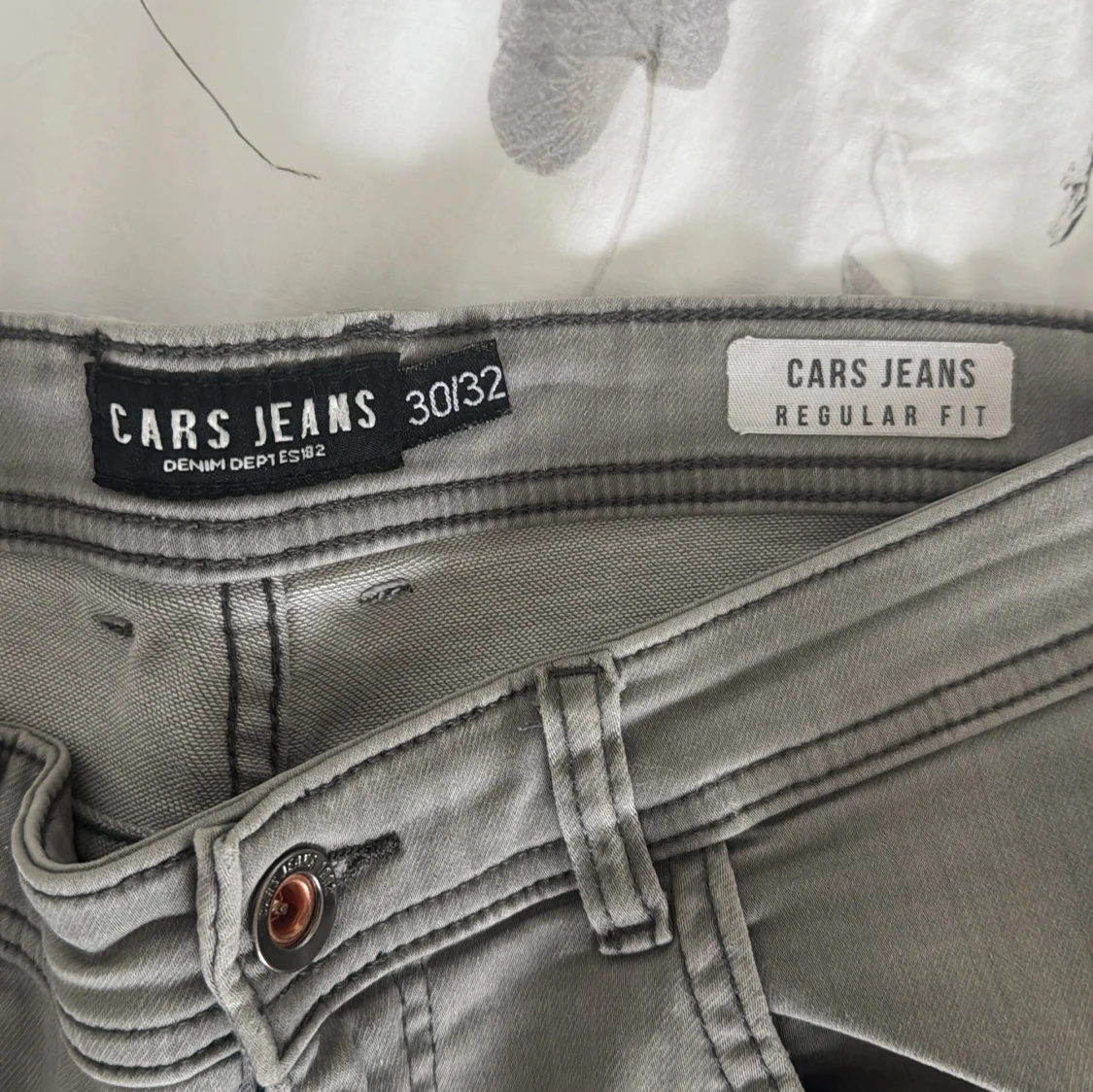 Gråa jeans från Cars Jeans 30/32 - 1