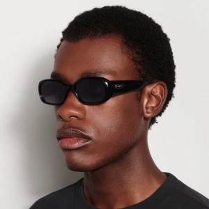 Chimi solglasögon i modellen LAX - Solglasögon från Chimi, är använda men i väldigt bra skick:)