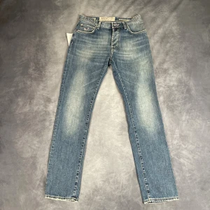 Jacob Cohen ”610” Jeans (BRAND NEW) - Skick: 10/10, helt nya med tags. | Ingår: Jeans och tags. | Nypris: +- 5200 SEK.