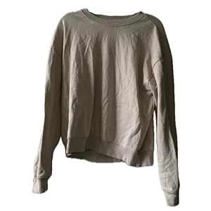 Beige sweater - Beige sweater från lager 157, bra skick, använd ett fåtal gånger. Luftigt och skönt material