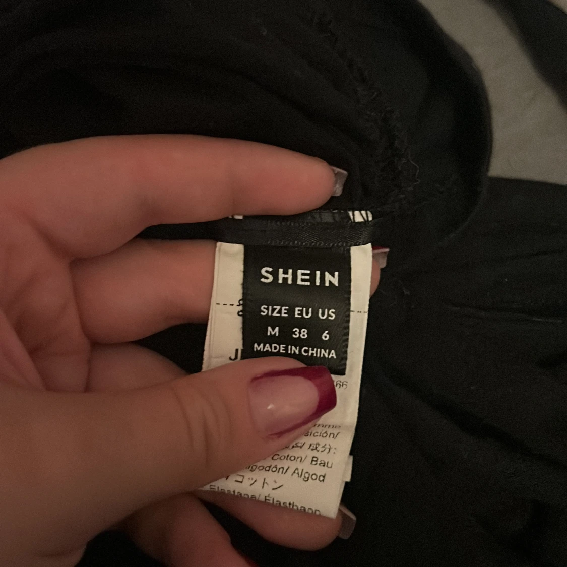 Svart halterneck linne från SHEIN - 2