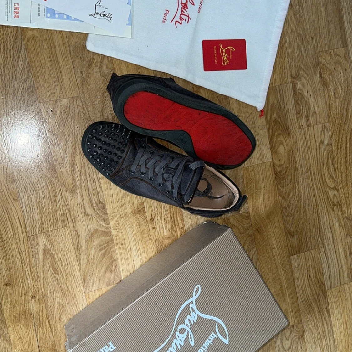 Christian Louboutin svarta sneakers mocka - 1