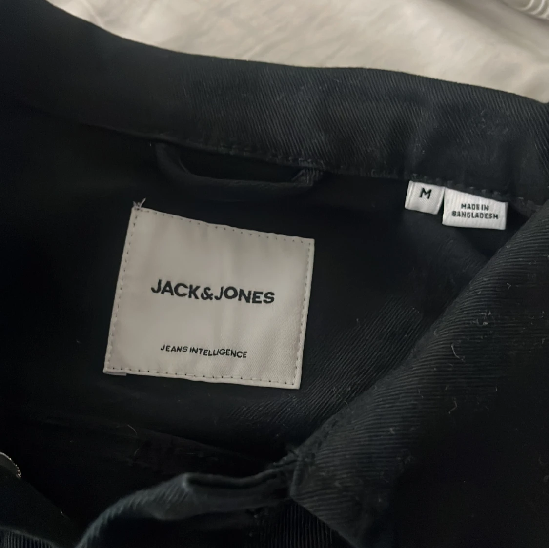 Svart jeansjacka från Jack & Jones - 1