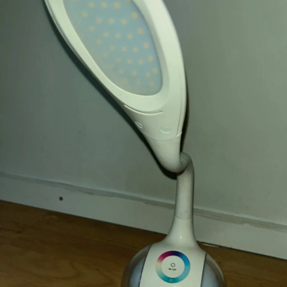 LED Skrivbordslampa med färgskiftande bas