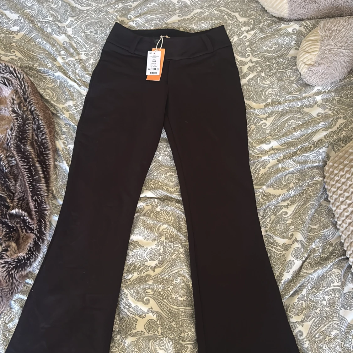 Svarta bootcut byxor med stretch - 1