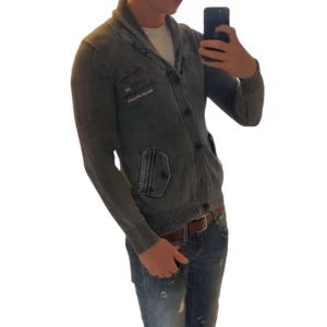 Skön Unik Cardigan - Riktigt unik o fet cardigan i mycket bra skick, skön nu till hösten!