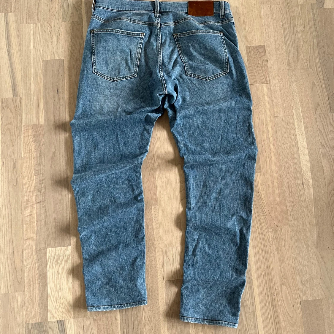 Ljusblå jeans från J.Lindeberg 33/34 - 1