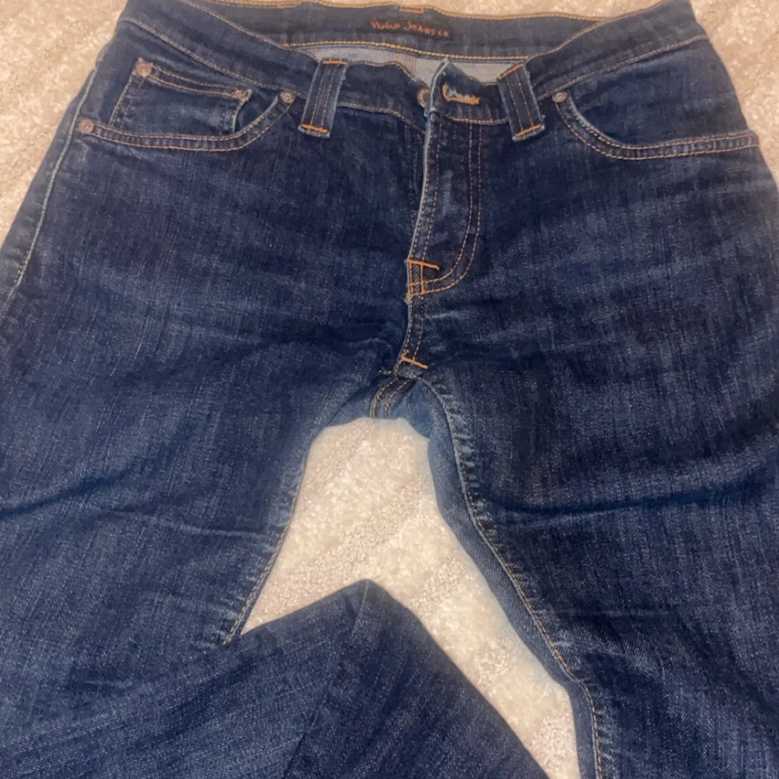 Mörkblå jeans Nudie Jeans