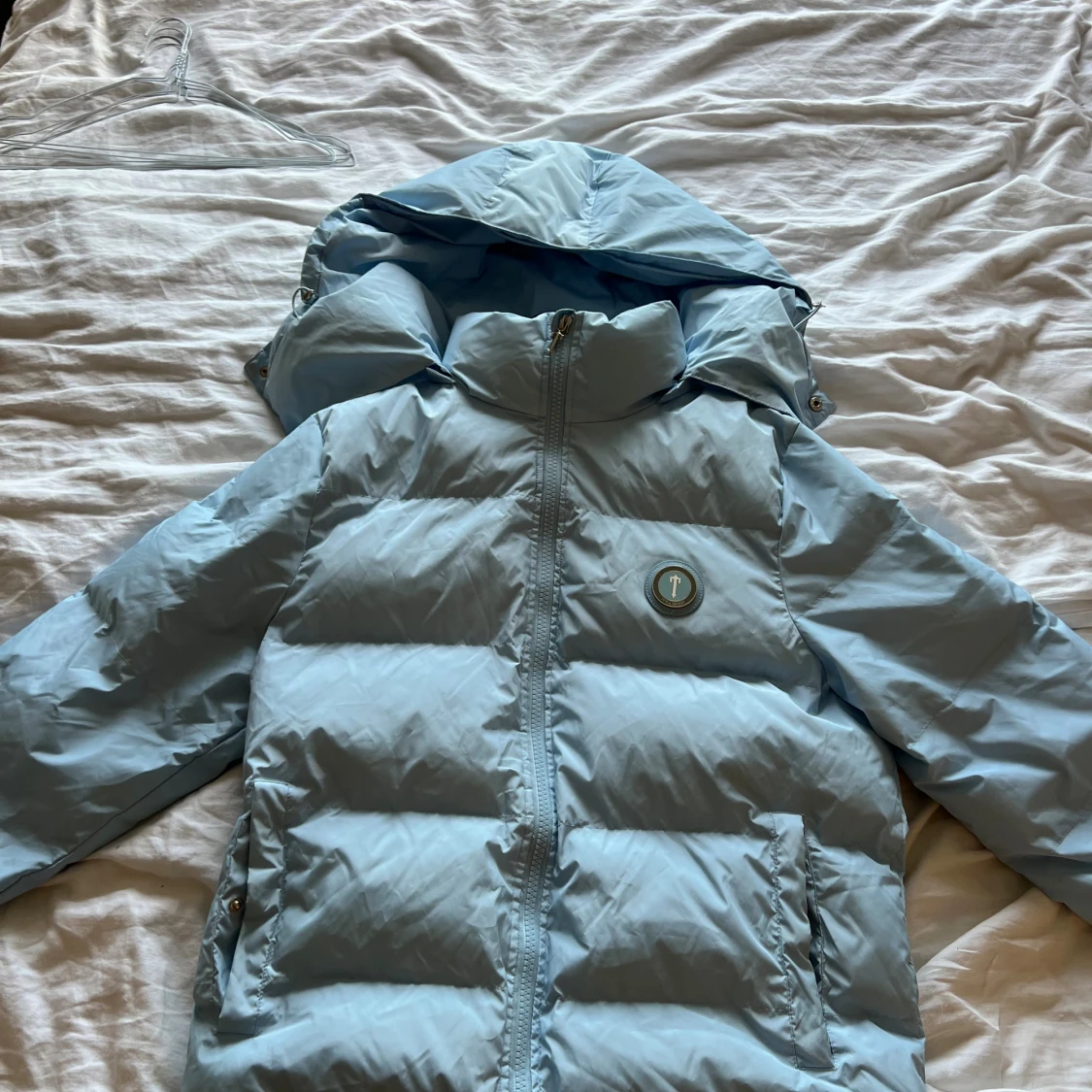 Ljusblå pufferjacka från Trapstar