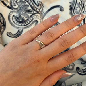 Silver ring 925 - Jättefin ring från Guldfynd, 100% silver. Superfint skick!!