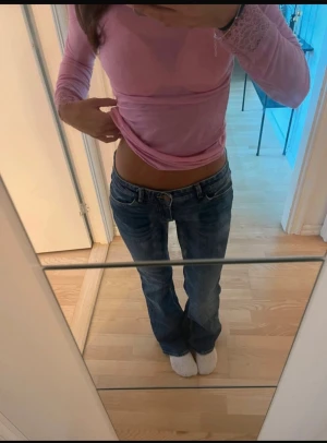 Low waist jeans  - Low waist jeans i fin tvätt, kommer ej till användning!!