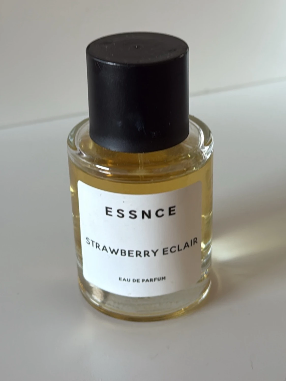 Strawberry Eclair Eau de Parfum - 1