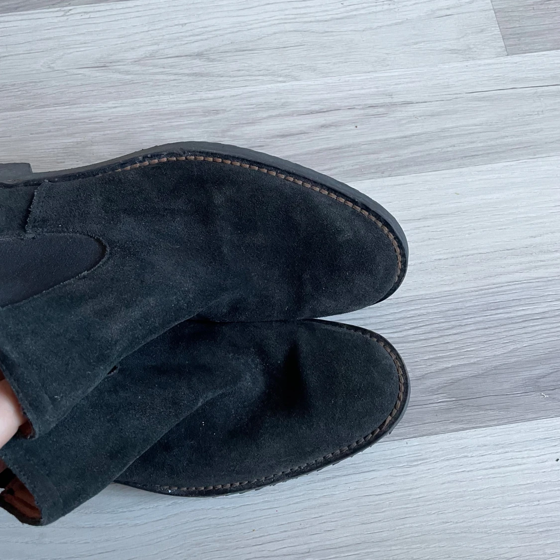 Svarta chelsea boots i mocka - 3