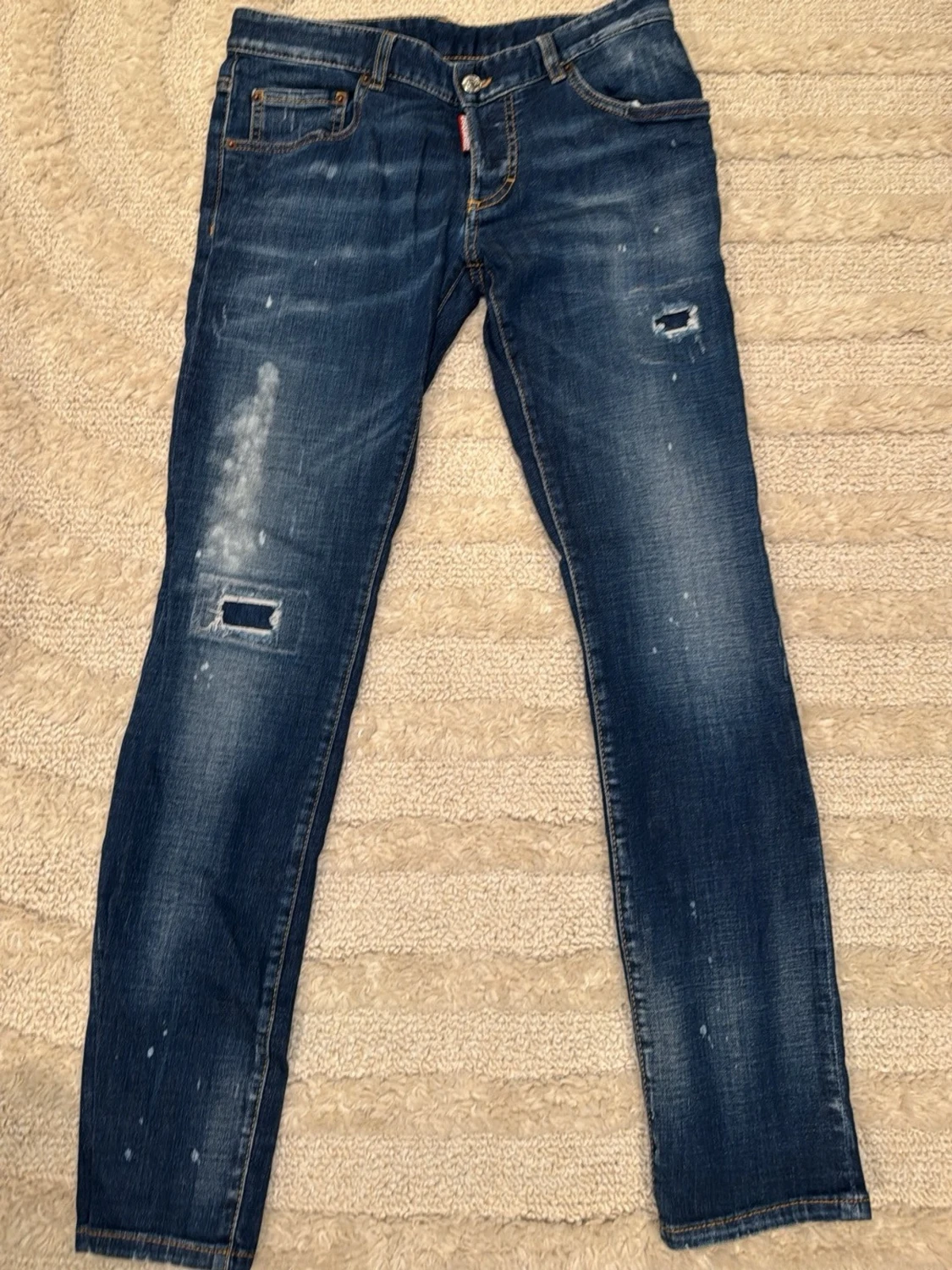 Blå Dsquared2 jeans med slitningar