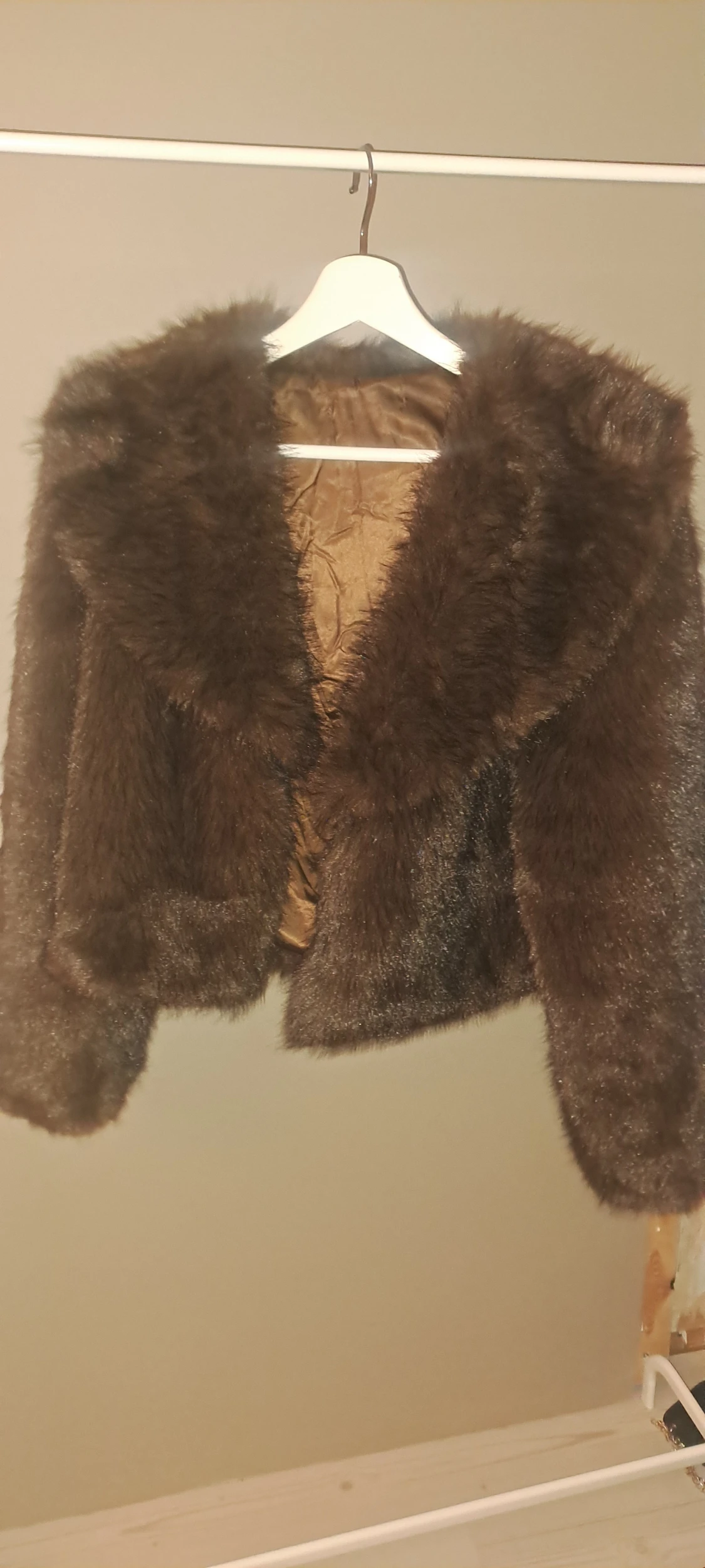 Brun pälsjacka  - 1