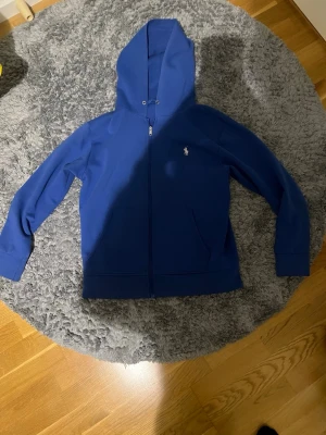 Polo Ralph lauren hoodie - Fin polo Ralph lauren hoodie i storlek S nästan som ny.