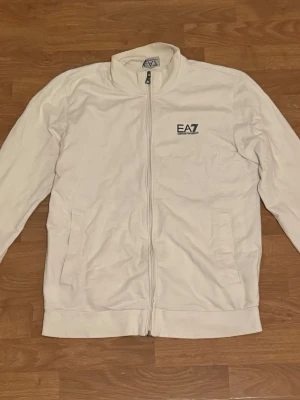 Ea7 zip hoodie - Storlek S fungerar också för M